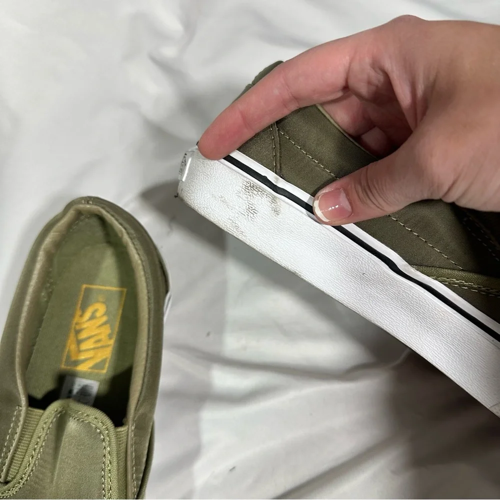 EUC Vans Olive Green Slip-On Shiny Sneakers SZ US 8.5‎